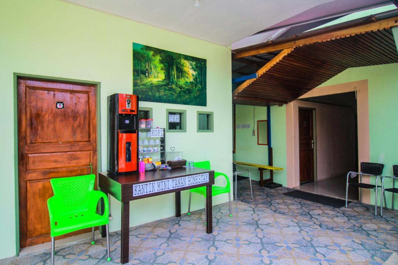 Oyo 1596 Taman Homestay Syariah Dumai Zewnętrze zdjęcie
